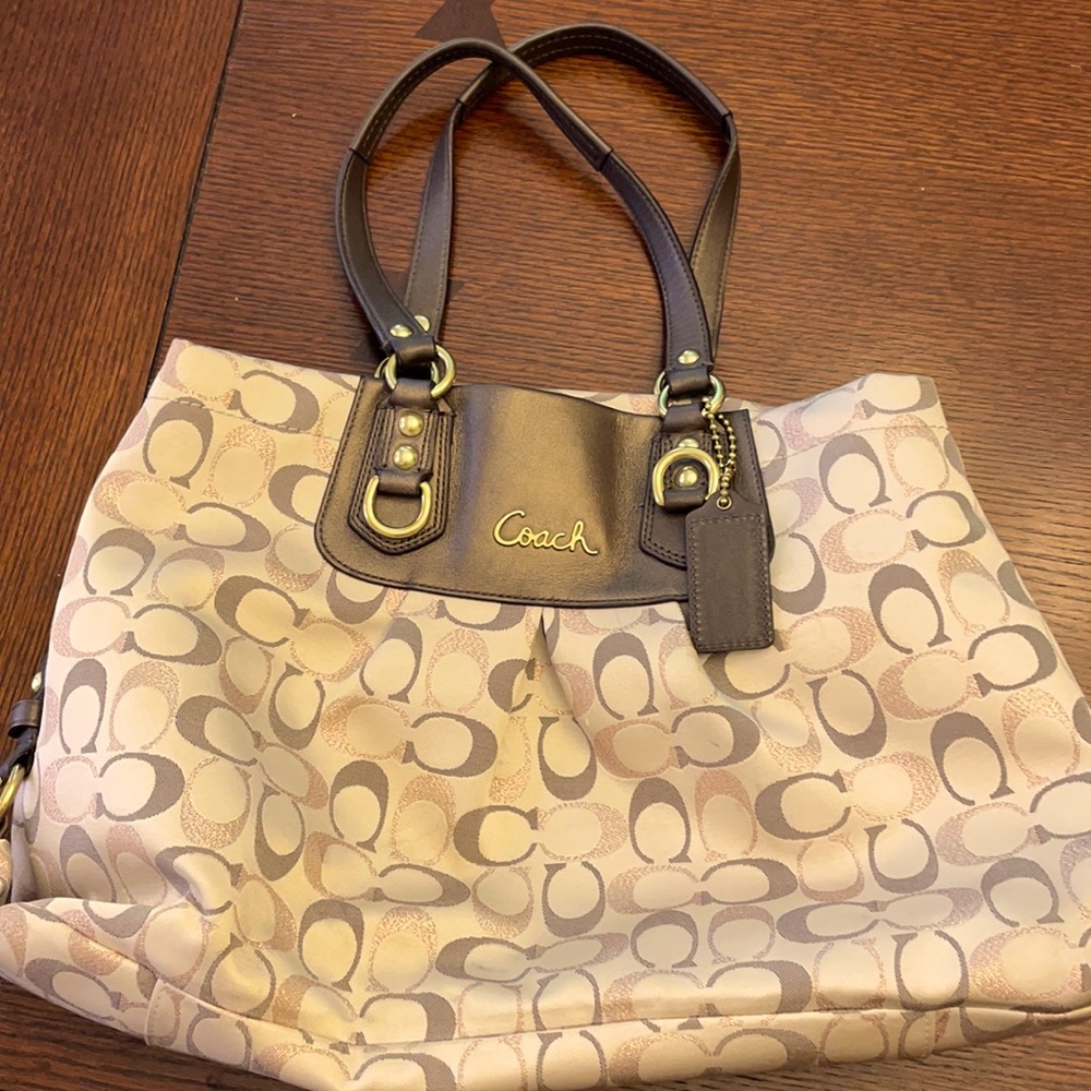 Gently used coach purse